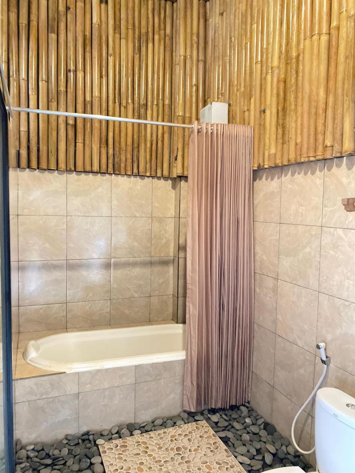 Lumbung Ayu Sari And Spa Sidemen  Room photo